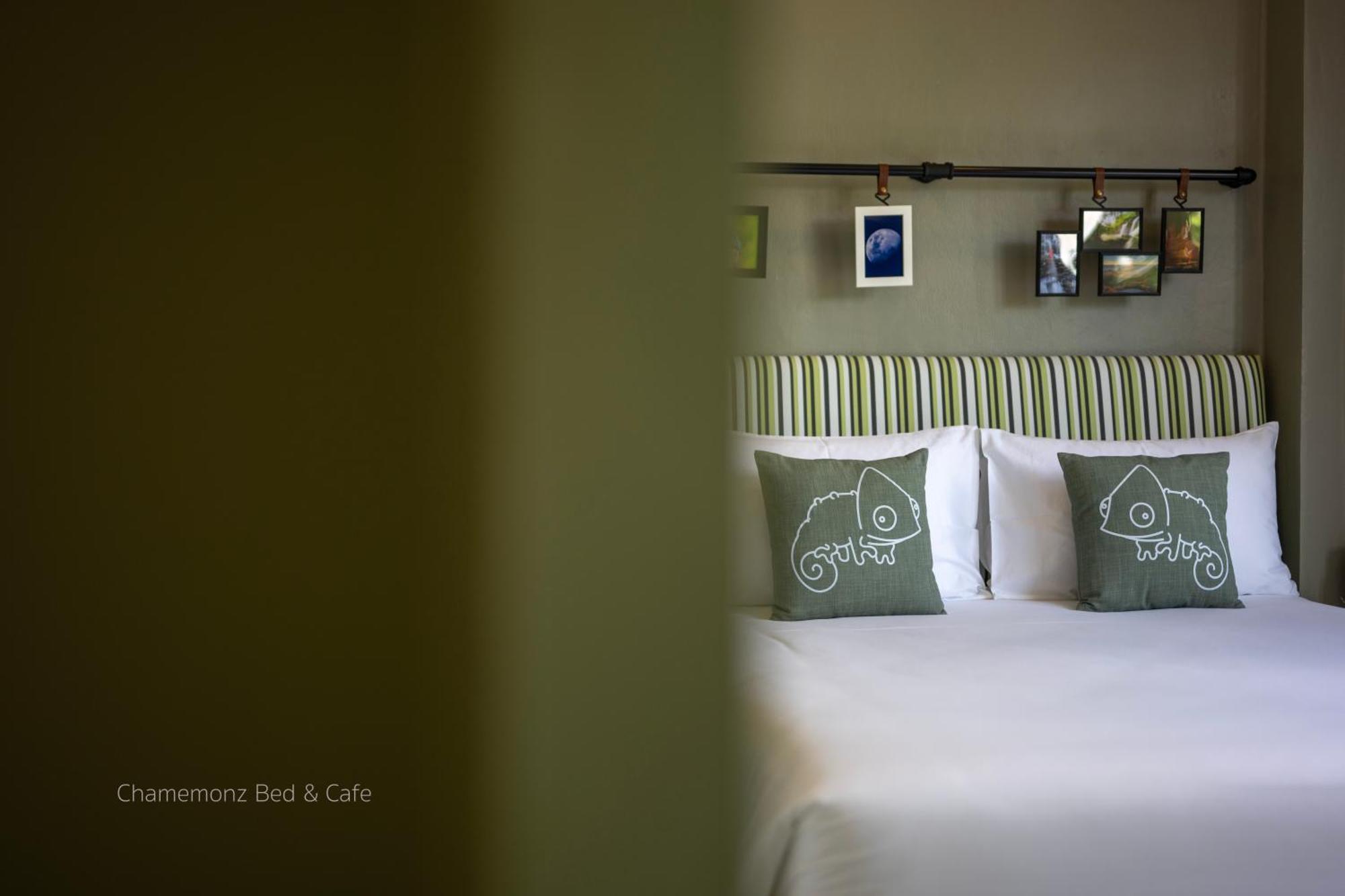 Chamemon Bed Phuket Town Hotel Exterior photo