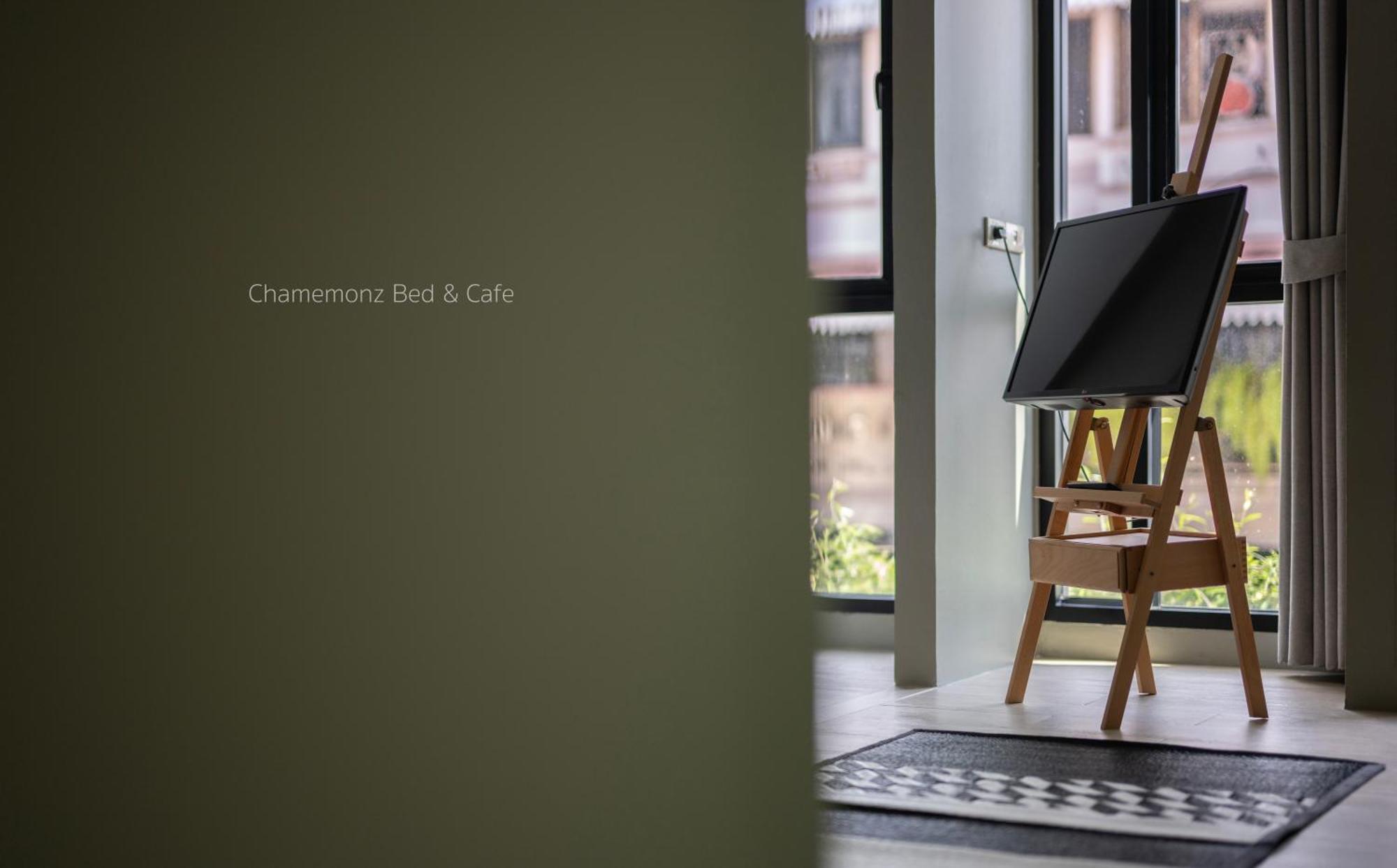 Chamemon Bed Phuket Town Hotel Exterior photo