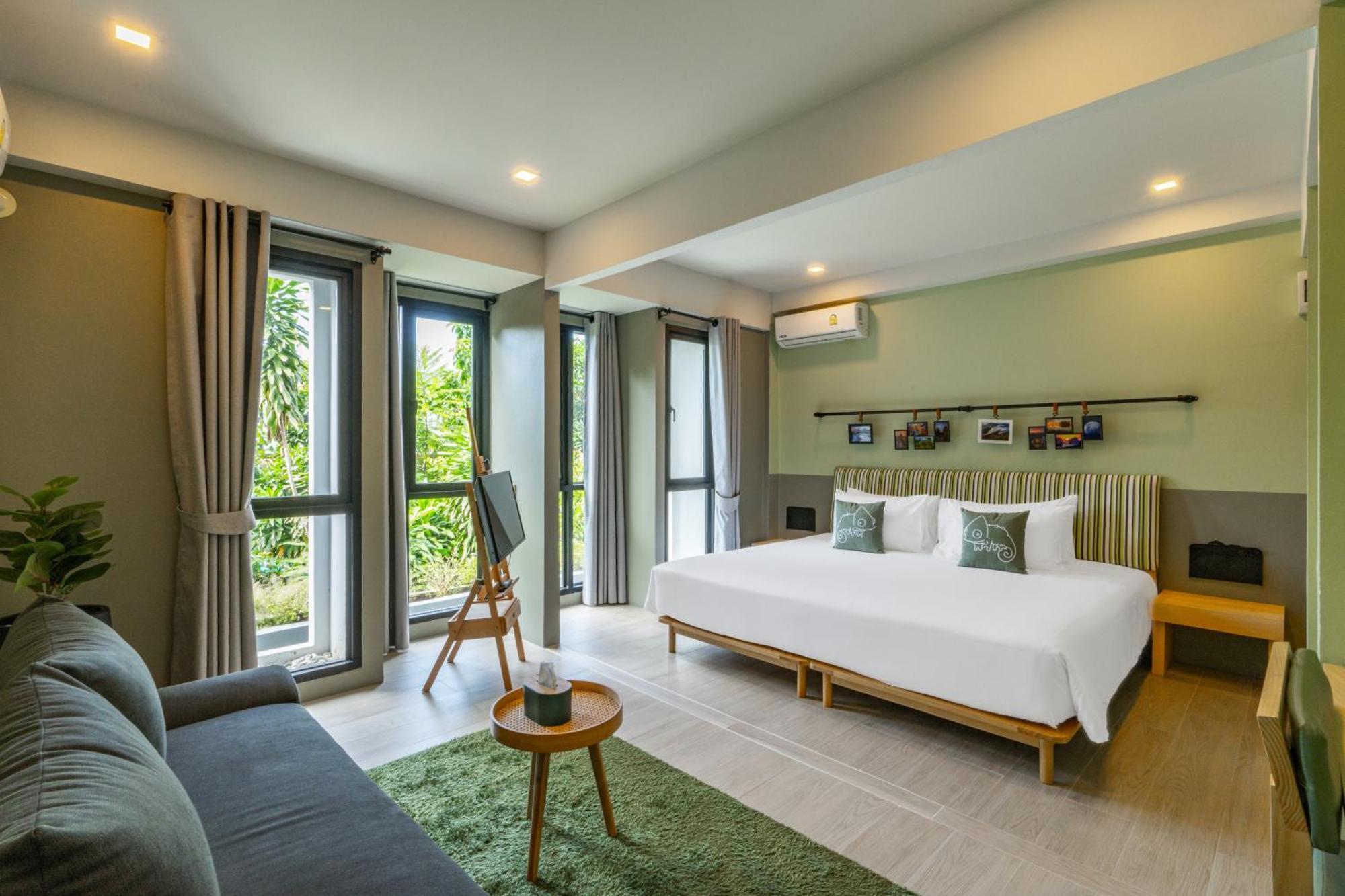Chamemon Bed Phuket Town Hotel Exterior photo